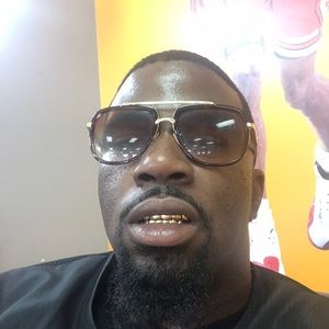 Meet your Posher, Lo